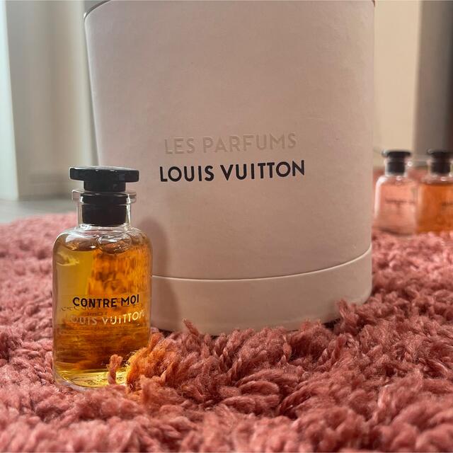 LOUIS VUITTON(ルイヴィトン)のコントロモア♡LVミニチュア香水 コスメ/美容の香水(香水(女性用))の商品写真