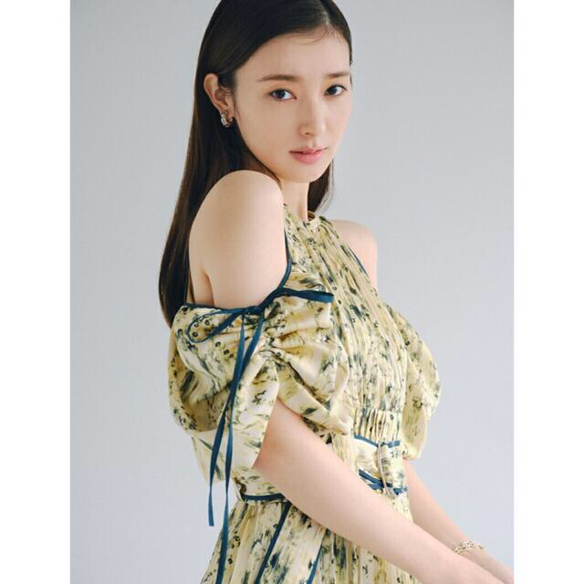 新品 完売品 スナイデル 2WAYボリュームスリーブプリントワンピース