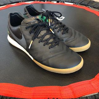 ナイキ(NIKE)のNIKE フットサルシューズ　(シューズ)