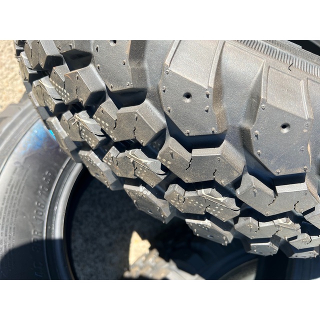 マキシス　バックショット　MAXXIS MT-754 195R14