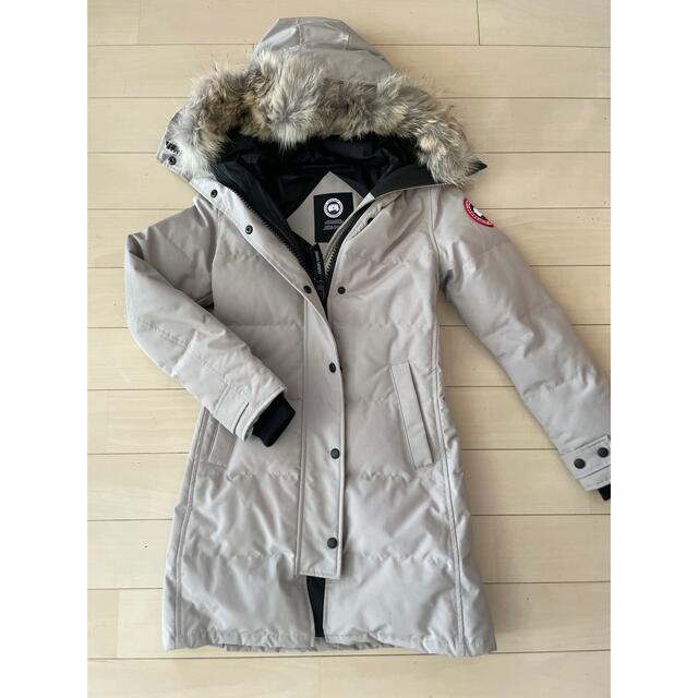 CANADA GOOSE(カナダグース)の【美品】カナダグース CANADA GOOSE マッケンジーパーカー　限定色 レディースのジャケット/アウター(ダウンコート)の商品写真