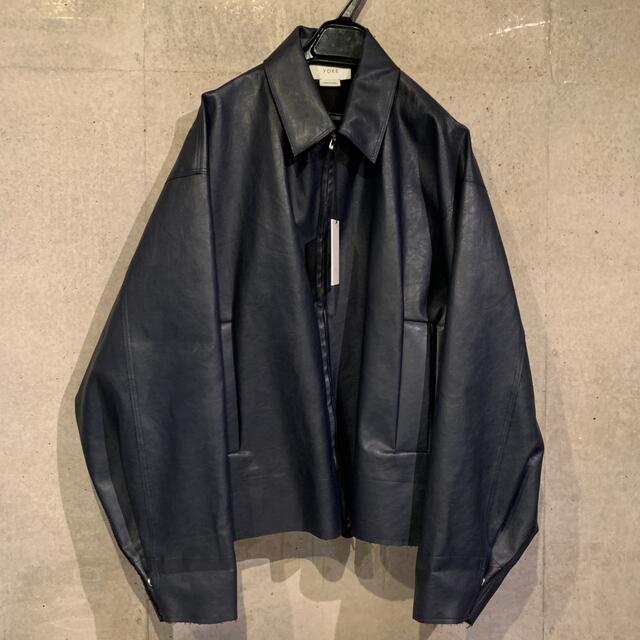 yoke ヨーク　fake leather ブルゾン