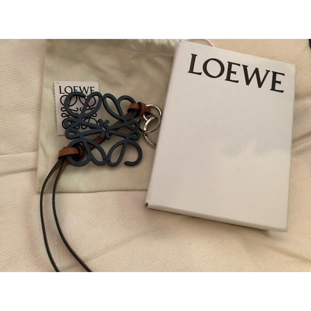 未使用　ロエベ　チャーム　アナグラム　LOEWE