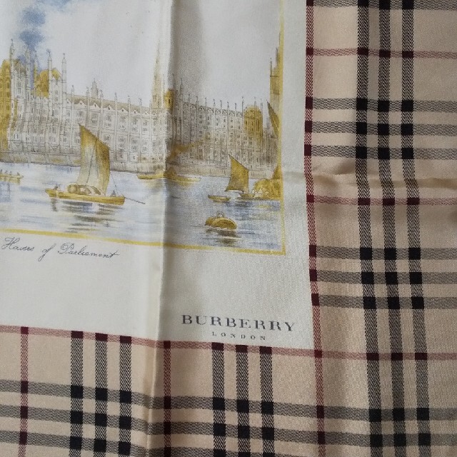 BURBERRY(バーバリー)のsakura様専用ページ☆BURBERRY シルク大判スカーフ レディースのファッション小物(バンダナ/スカーフ)の商品写真