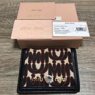 ミュウミュウ(miumiu)の美品　ミュウミュウ　ジャガード　二つ折り財布　キャンバス×レザー(財布)
