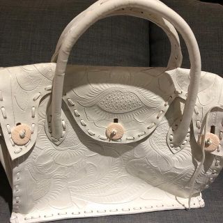 希少 A4 グレースコンチネンタル Carving Tribes レザーバッグ