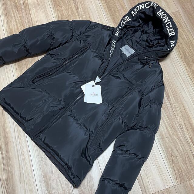 最終値下げ【新品未使用】モンクレール　MONCLER メンズダウン　L