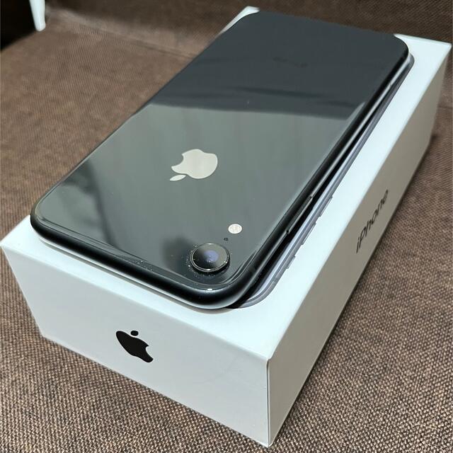 iPhone XR  64G バッテリー92%