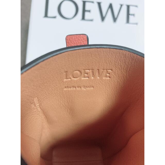 人気カラーの 新品未使用 正規店購入LOEWEロエベレザーショルダー