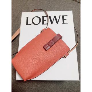 ロエベ(LOEWE)のロエベ　フォンショルダーバッグ　フォンポーチ　スマホポーチ　(ショルダーバッグ)