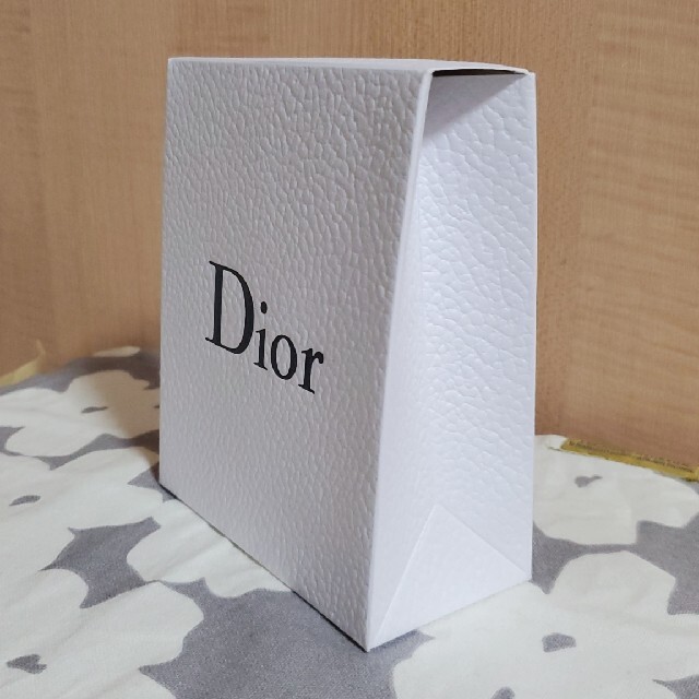 Dior(ディオール)のDior 紙箱 レディースのバッグ(ショップ袋)の商品写真