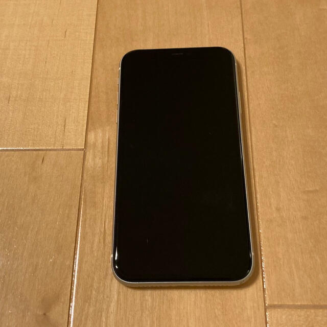 iPhone11 ホワイト　64GB 1