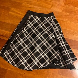 バーニーズニューヨーク(BARNEYS NEW YORK)の新品未使用  MANGANO マンガーノItaly スカート(ひざ丈スカート)