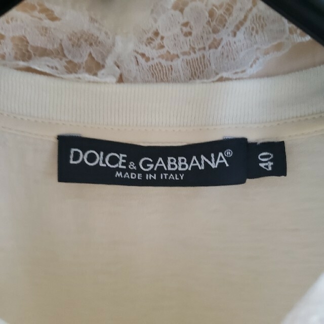 DOLCE&GABBANA(ドルチェアンドガッバーナ)の最終 ドルチェ&ガッバーナ ドルガバ オフホワイトレディース 半袖 ブラウス レディースのトップス(シャツ/ブラウス(半袖/袖なし))の商品写真