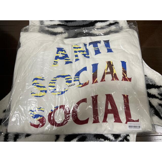 ANTI SOCIAL SOCIAL CLUB(アンチソーシャルソーシャルクラブ)の日本限定ANTI SOCIAL SOCIAL CLUB White Hoodie メンズのトップス(パーカー)の商品写真