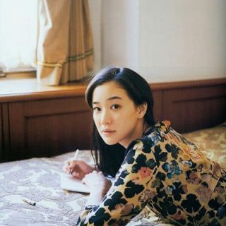 ドリスヴァンノッテン(DRIES VAN NOTEN)のDries van noten 蒼井優着　トップス　花柄(カットソー(長袖/七分))