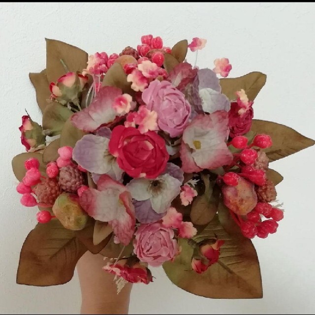 造花 まとめ売り レッド系ブーケ6本セットの通販 by MAI's shop|ラクマ