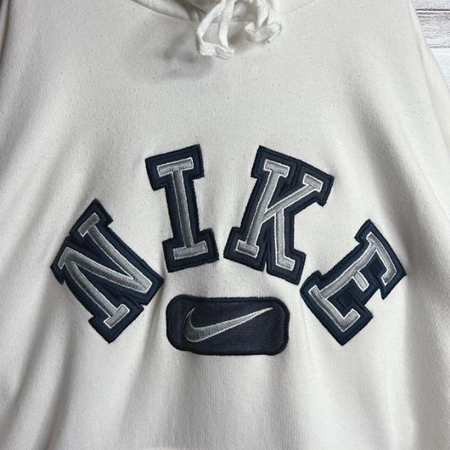 NIKE 入手困難!!ナイキ ✈︎刺繍ロゴ アーチロゴ ゆるだぼ 裏