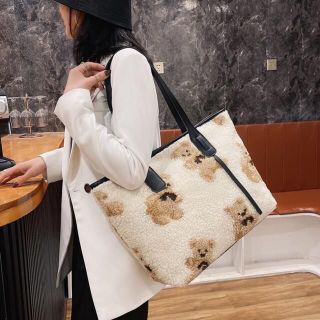 クマ くまちゃんもこもこ ハンドバッグ トートバッグ クマ ベア