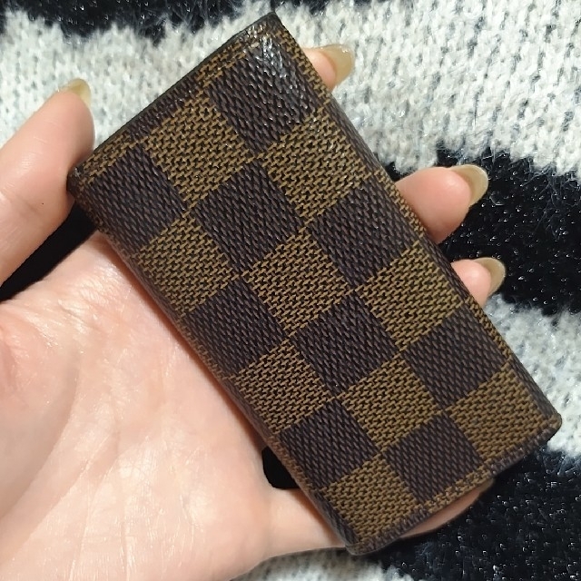 LOUIS VUITTON(ルイヴィトン)のLOUIS VUITTOルイヴィトン  キーケース ダミエ ミュルティクレ 4 レディースのファッション小物(キーケース)の商品写真