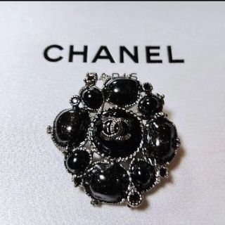 シャネル(CHANEL)のCHANEL　ブローチ　ビジュー(コサージュ/ブローチ)