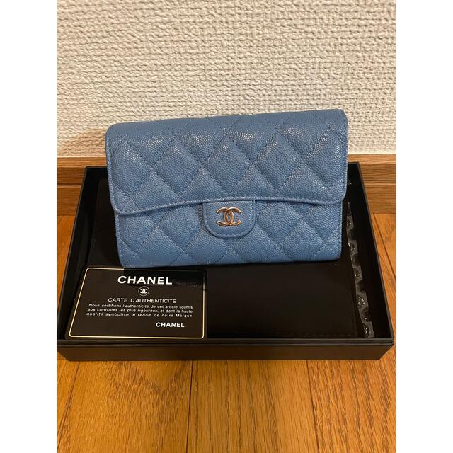 極美品　CHANEL 中財布