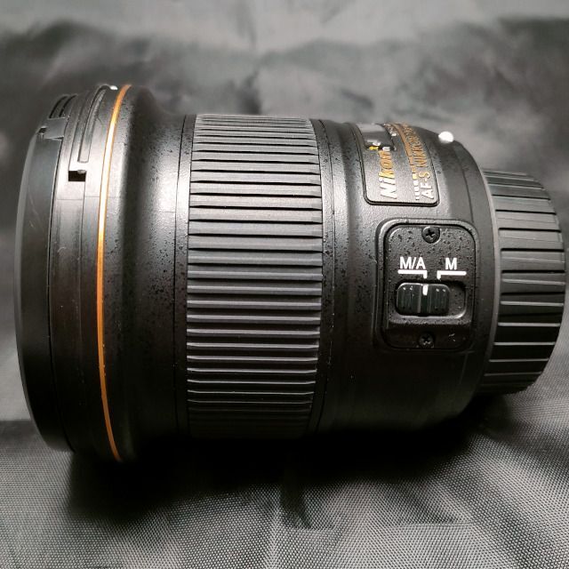 Nikon(ニコン)のAF-S NIKKOR 20mm f/1.8G ED フィルター付き スマホ/家電/カメラのカメラ(レンズ(単焦点))の商品写真