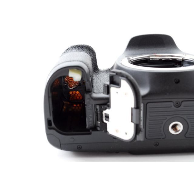 やみー様 Canon キャノン EOS 7D ボディ デジタル一眼 カメラ やみー様 Canon キャノン EOS 7D ボディ デジタル一眼 カメラ