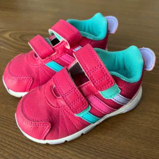 アディダス(adidas)の未使用に近い　スニーカー　靴　子供　キッズ　13cm  13センチ(スニーカー)