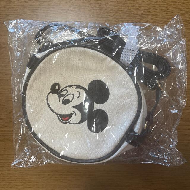 Disney ミッキー 丸形ポシェット ディズニー ミッキーマウスの通販 By Chii0265 S Shop ディズニーならラクマ