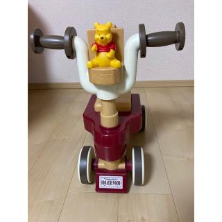 タカラトミー(Takara Tomy)のくまのプーさん　おしゃべりウォーカーライダー(手押し車/カタカタ)