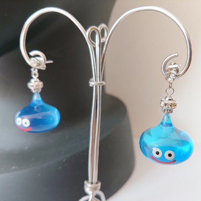 キラキラかわいい スライム ピアス ドラクエ レディースのアクセサリー(ピアス)の商品写真