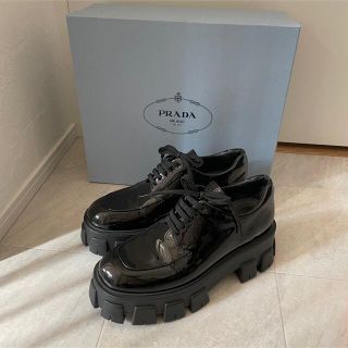 PRADA - PRADAプラダ モノリス エナメルレザーレースアップ 厚底