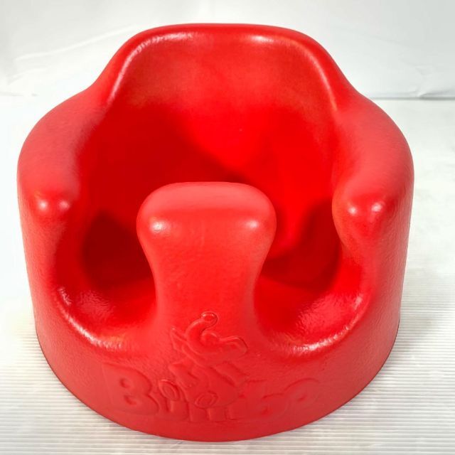 Bumbo(バンボ)の良品❣️Bumbo バンボ　ベルト付き　レッドカラー　ベビーソファー キッズ/ベビー/マタニティの寝具/家具(その他)の商品写真