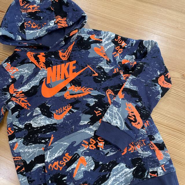 NIKE(ナイキ)の美品！NIKE★フーディ★パーカー★150 160 キッズ/ベビー/マタニティのキッズ服男の子用(90cm~)(ジャケット/上着)の商品写真