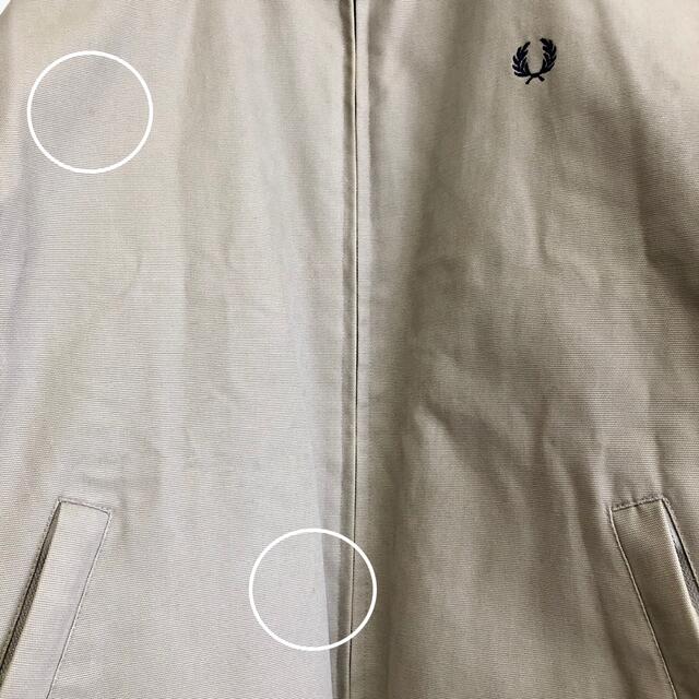 FRED PERRY(フレッドペリー)の古着　フレッドペリー　中綿ジャケット　Ｍ　裏地キルトロゴ　フルジップ メンズのジャケット/アウター(ブルゾン)の商品写真