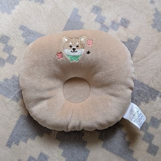 シマムラ(しまむら)の早い者勝ち！美品です！しまむら ベビー枕  ドーナツ枕 柴犬♪(枕)