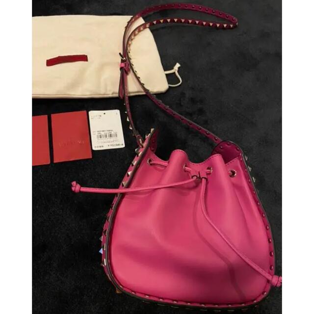 VALENTINO - 限定値下げ ショルダーバッグ VALENTINOの通販 by VALENTINO - 限定値下げ ショルダーバッグ VALENTINOの通販 by