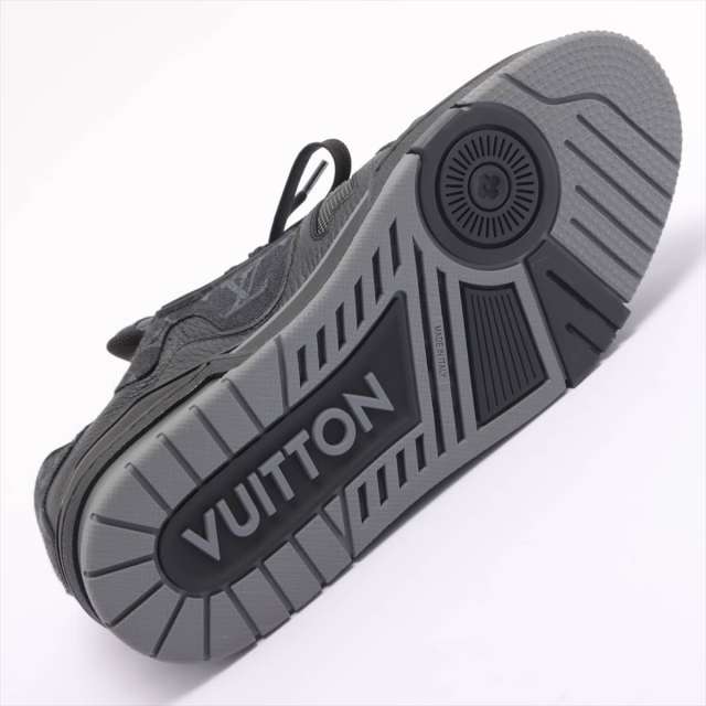 LOUIS VUITTON(ルイヴィトン)のヴィトン LVトレイナーライン デニム×レザー 7 ブラック メンズ スニ メンズの靴/シューズ(スニーカー)の商品写真