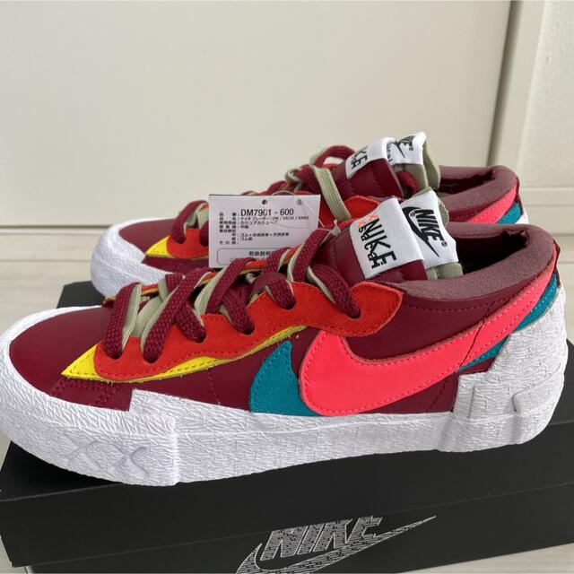 24 Nike sacai KAWS Blazer Low Team Red 赤