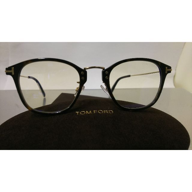 TOM FORD(トムフォード)のトムフォード 眼鏡 送料無料 税込 新品 TF5649-D-B 052 メンズのファッション小物(サングラス/メガネ)の商品写真