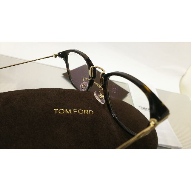 TOM FORD(トムフォード)のトムフォード 眼鏡 送料無料 税込 新品 TF5649-D-B 052 メンズのファッション小物(サングラス/メガネ)の商品写真