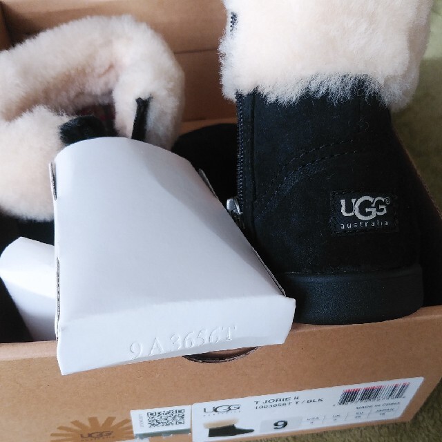 UGG(アグ)のUGG (アグ） ムートンボアブーツ……16 キッズ/ベビー/マタニティのキッズ靴/シューズ(15cm~)(ブーツ)の商品写真