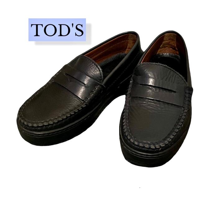 TOD'S(トッズ)のTOD'S ドッズ ジュニア ゴンミーニ キッズローファー キッズ/ベビー/マタニティのキッズ靴/シューズ(15cm~)(ローファー)の商品写真