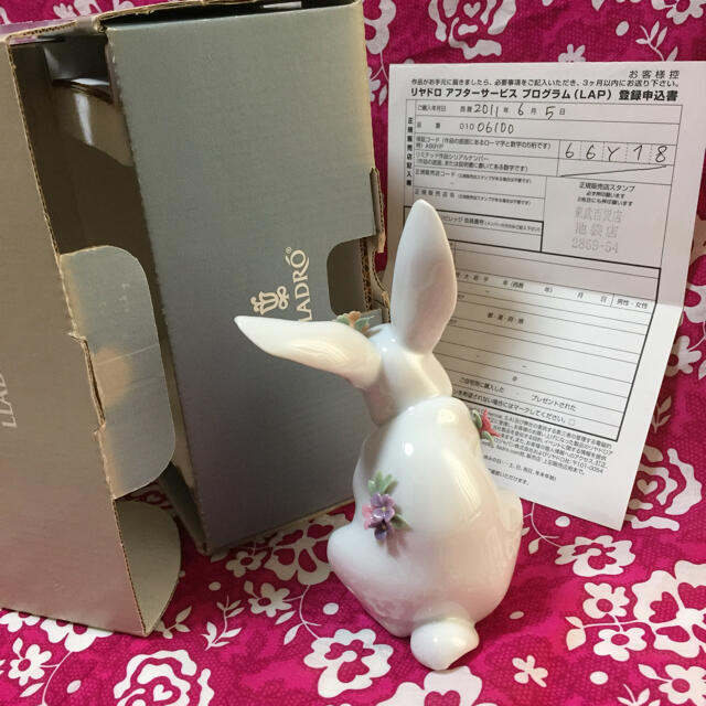 リヤドロ  花飾りのうさぎちゃん🐰♡  インテリア/住まい/日用品のインテリア小物(置物)の商品写真