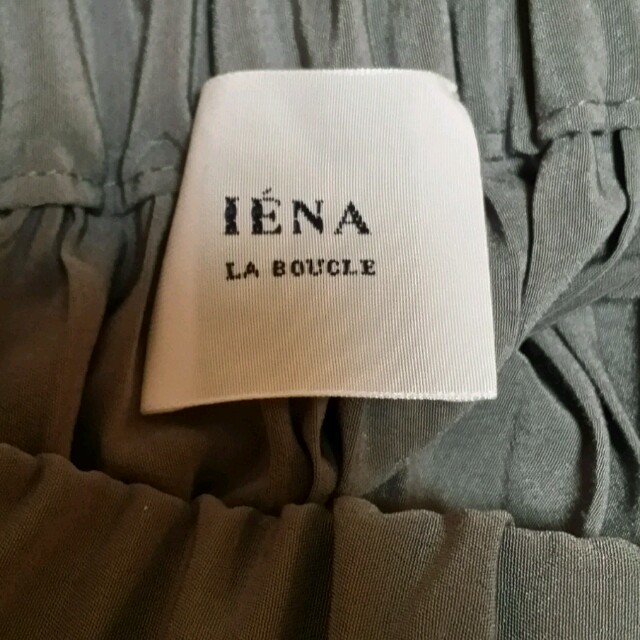IENA(イエナ)のお値下げしました☆イエナ　グレー　プリーツロングスカート レディースのスカート(ロングスカート)の商品写真