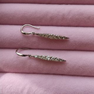 バーニーズニューヨーク(BARNEYS NEW YORK)のカシケイ ネイキッド ピアス K18(ピアス)