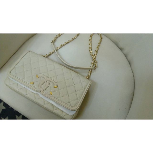 CHANEL (シャネル ) デカ　マトラッセ チェーン　ショルダーバッグ