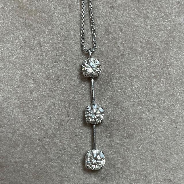 春新作の ☆SALE☆ PT850トリロジー0.6ct 水晶ネックレスおまけ付