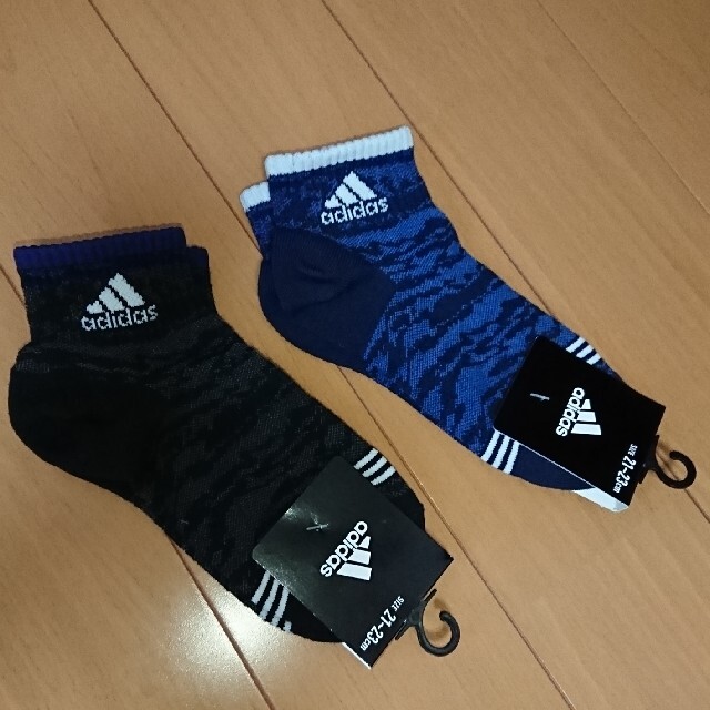 adidas(アディダス)の新品  靴下4足セット(adidas 、HEAD) キッズ/ベビー/マタニティのこども用ファッション小物(靴下/タイツ)の商品写真